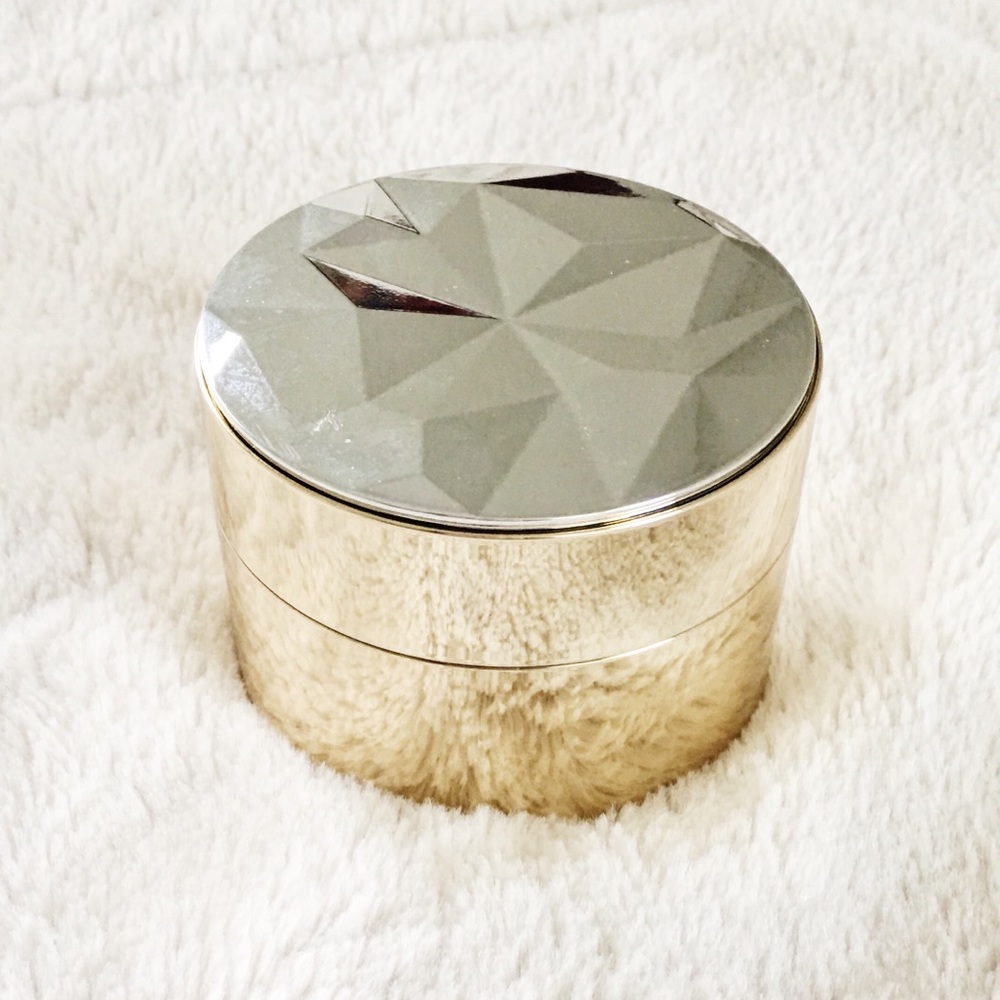 BARE MINERALS || Deluxe Size Mineral Veil Powder